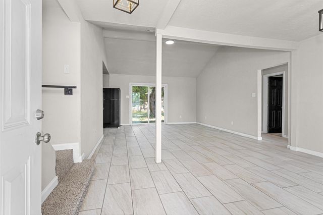 15225 Woodforest Boulevard, Channelview, TX 77530