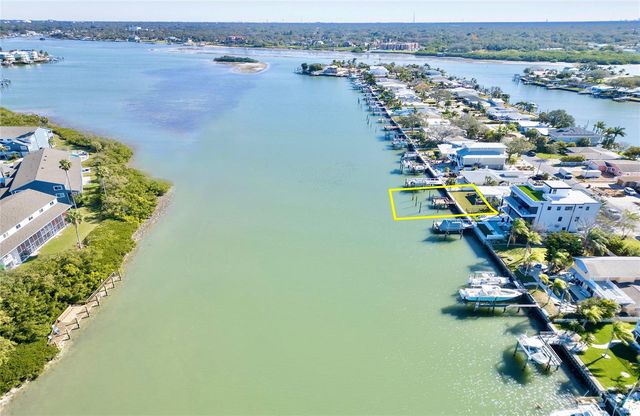 322 LA HACIENDA DRIVE, Indian Rocks Beach, FL 33785