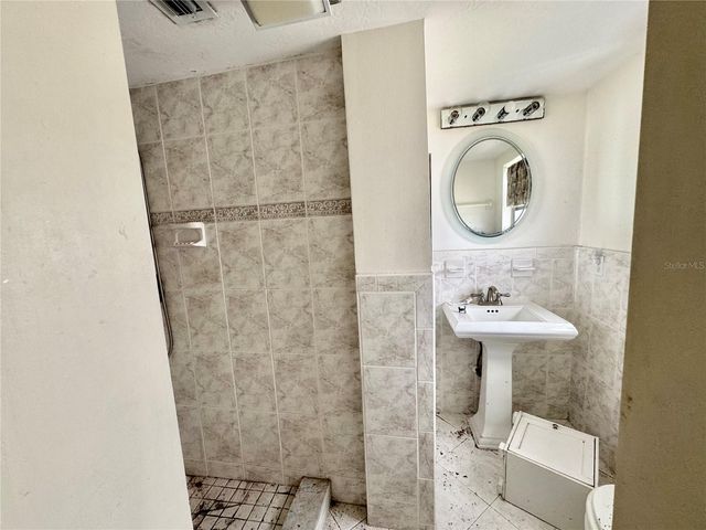 322 LA HACIENDA DRIVE, Indian Rocks Beach, FL 33785