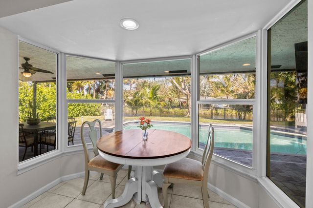 6861 SW 17th Street, Plantation, FL 33317