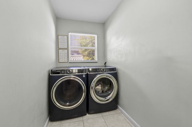 6861 SW 17th Street, Plantation, FL 33317