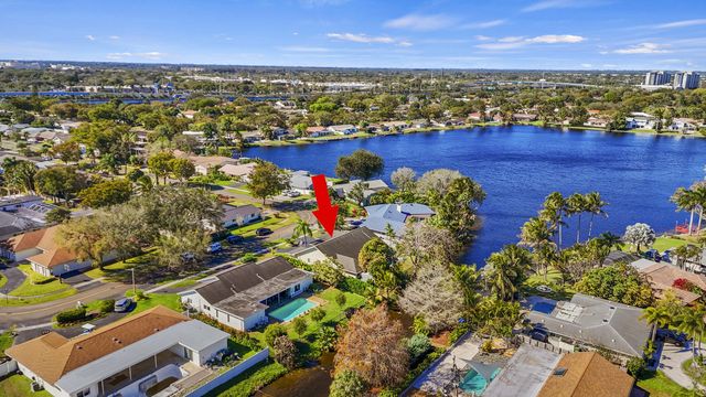 6861 SW 17th Street, Plantation, FL 33317