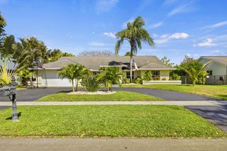 6861 SW 17th Street, Plantation, FL 33317