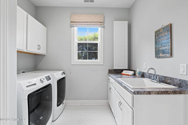 3815 Ridge Crest Drive, Southport, NC 28461