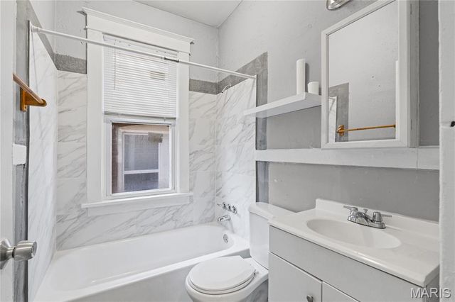 6538 Julian Avenue, St Louis, MO 63133