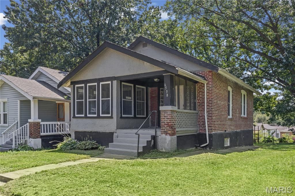 6538 Julian Avenue, St Louis, MO 63133