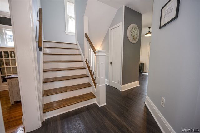 8 North Drive, Buffalo, NY 14216
