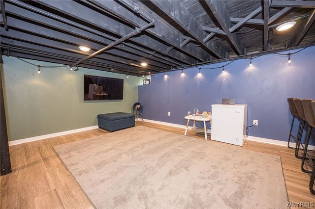 8 North Drive, Buffalo, NY 14216