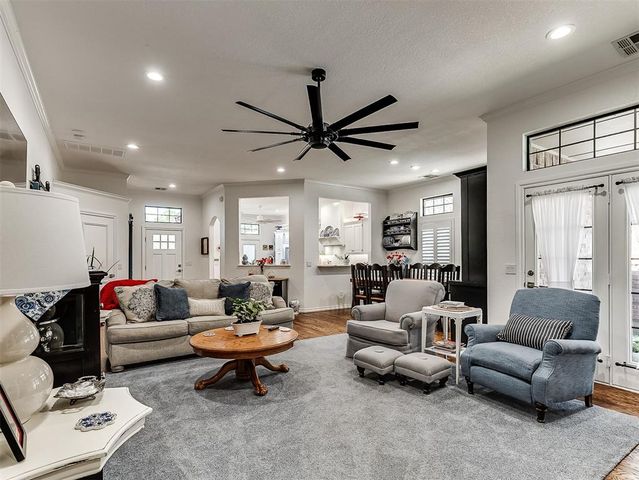 1129 Pinehurst Drive, Norman, OK 73072