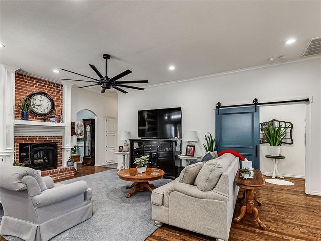 1129 Pinehurst Drive, Norman, OK 73072