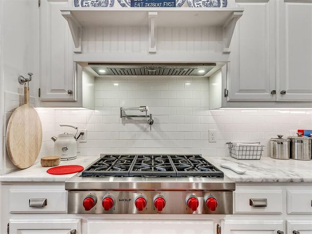 1129 Pinehurst Drive, Norman, OK 73072