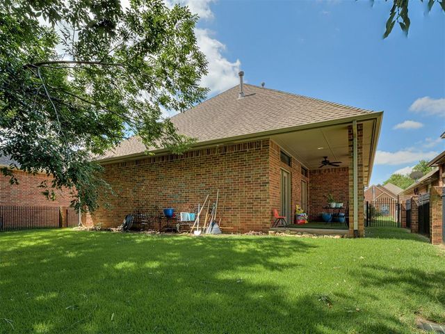 1129 Pinehurst Drive, Norman, OK 73072