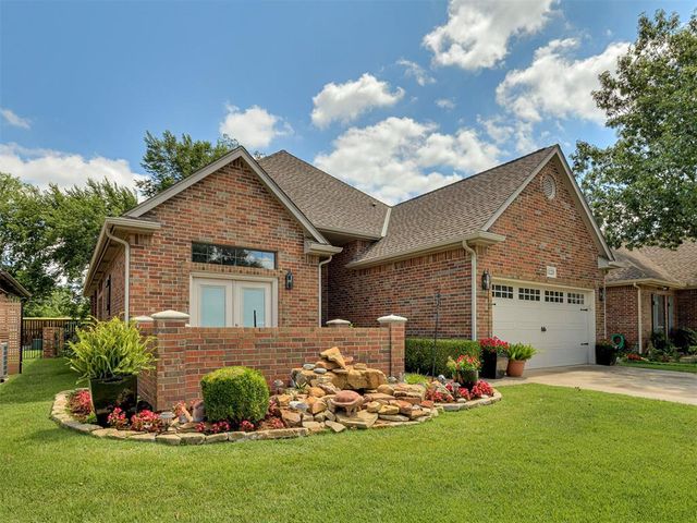 1129 Pinehurst Drive, Norman, OK 73072