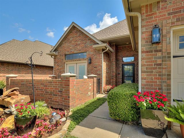 1129 Pinehurst Drive, Norman, OK 73072