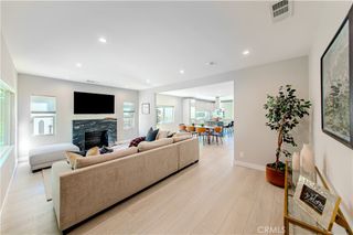 507 N Formosa, Los Angeles, CA 90036