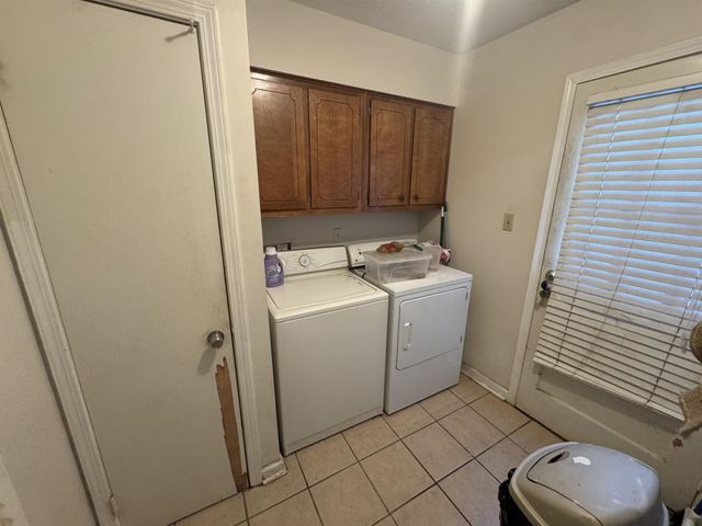 5237 JORDAN DR, Memphis, TN 38116