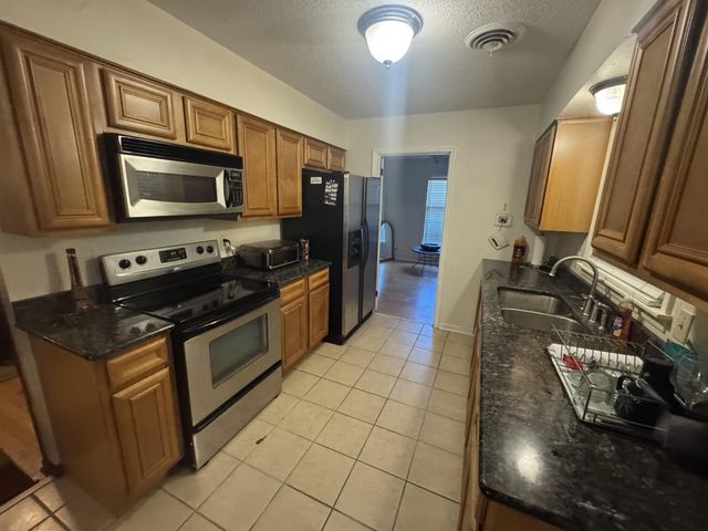 5237 JORDAN DR, Memphis, TN 38116