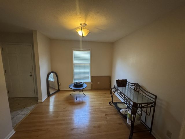 5237 JORDAN DR, Memphis, TN 38116