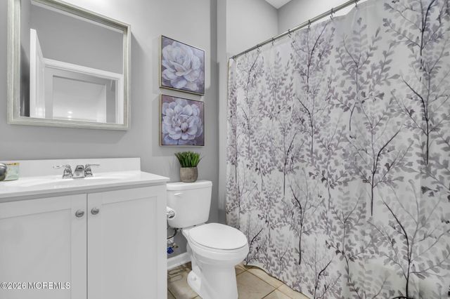 66 Bradshaw Drive, Manahawkin, NJ 08050