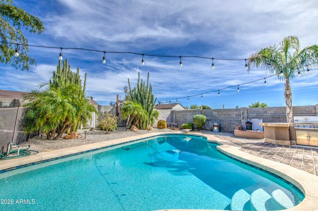 18413 N 55th Lane Lane, Glendale, AZ 85308