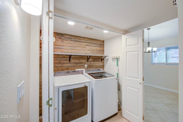 18413 N 55th Lane Lane, Glendale, AZ 85308