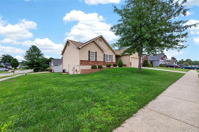 127 Liberty Grove Drive, Wentzville, MO 63385