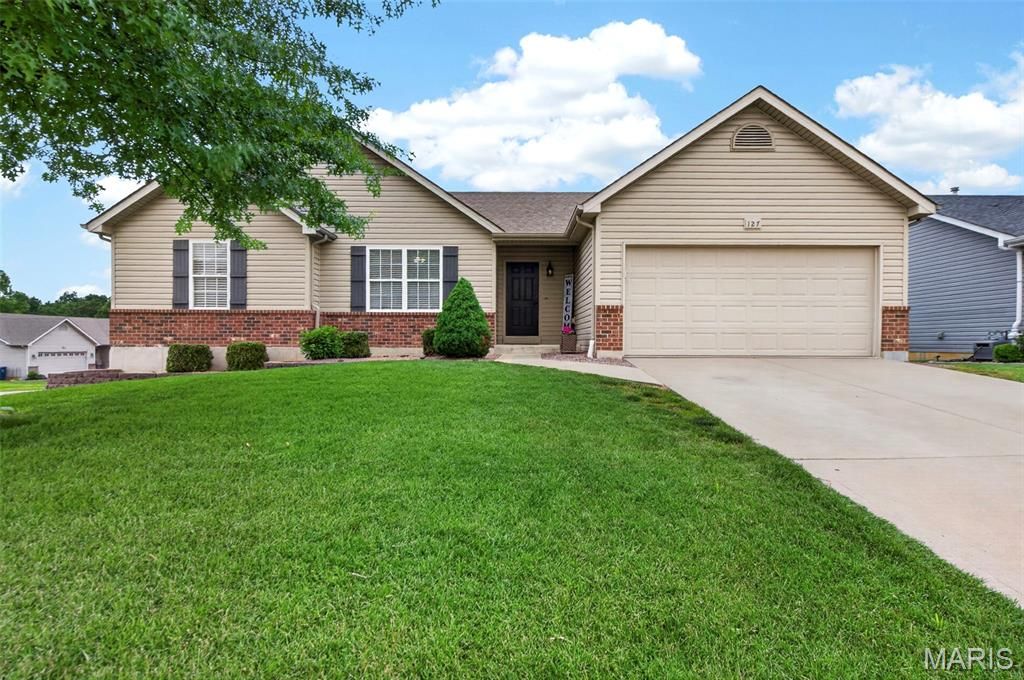 127 Liberty Grove Drive, Wentzville, MO 63385