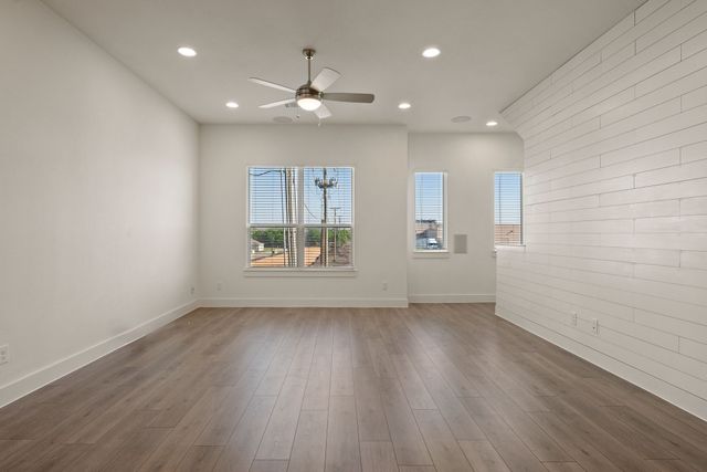 1733 W Cantey Street, Fort Worth, TX 76110