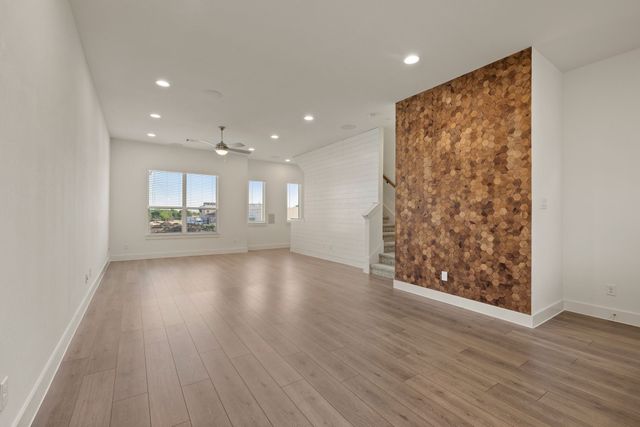 1733 W Cantey Street, Fort Worth, TX 76110