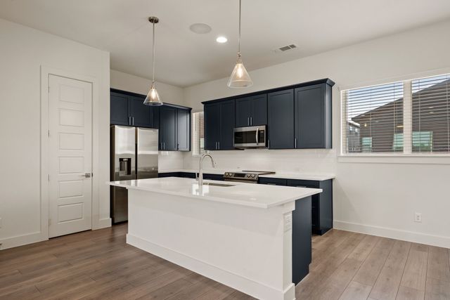 1733 W Cantey Street, Fort Worth, TX 76110