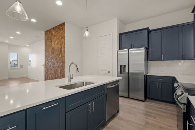 1733 W Cantey Street, Fort Worth, TX 76110