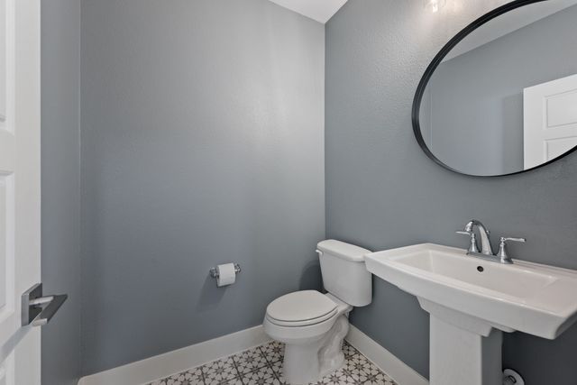 1733 W Cantey Street, Fort Worth, TX 76110