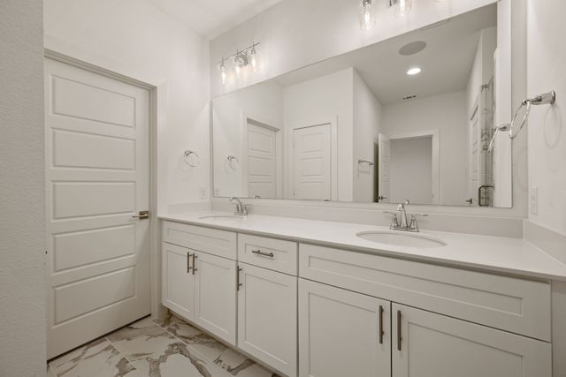 1733 W Cantey Street, Fort Worth, TX 76110