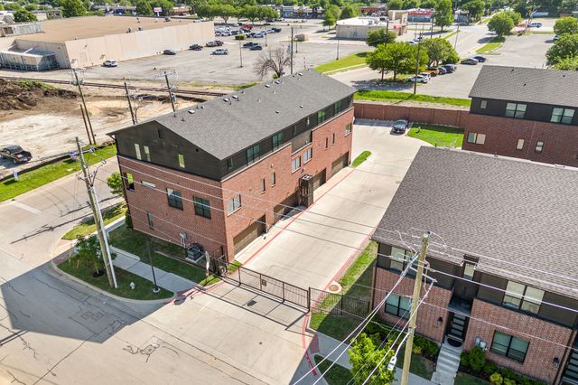1733 W Cantey Street, Fort Worth, TX 76110