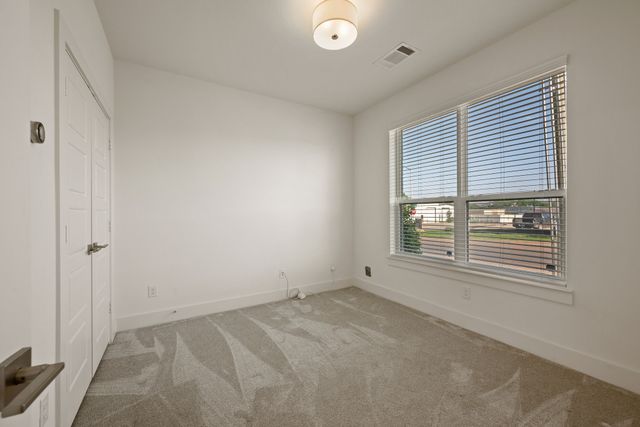 1733 W Cantey Street, Fort Worth, TX 76110