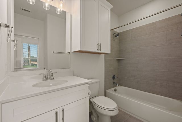1733 W Cantey Street, Fort Worth, TX 76110