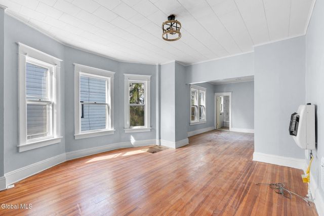 2422 Lavin Court, Troy, NY 12180