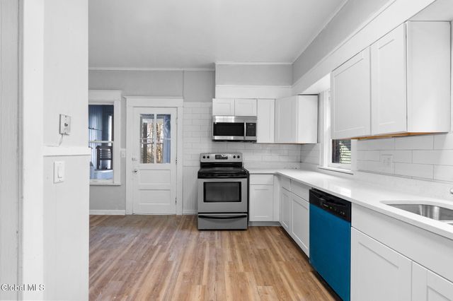 2422 Lavin Court, Troy, NY 12180