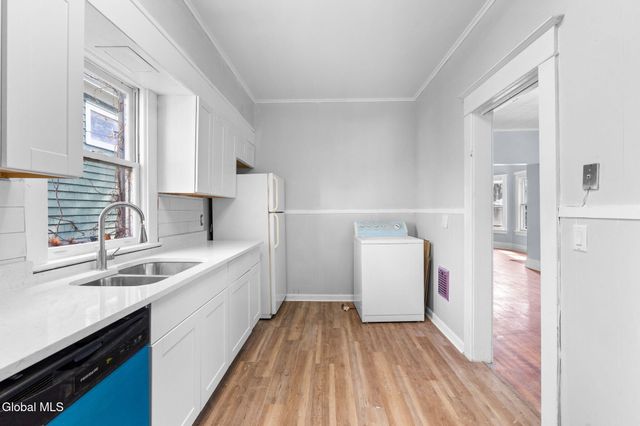 2422 Lavin Court, Troy, NY 12180