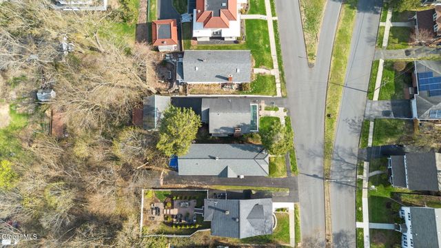 2422 Lavin Court, Troy, NY 12180