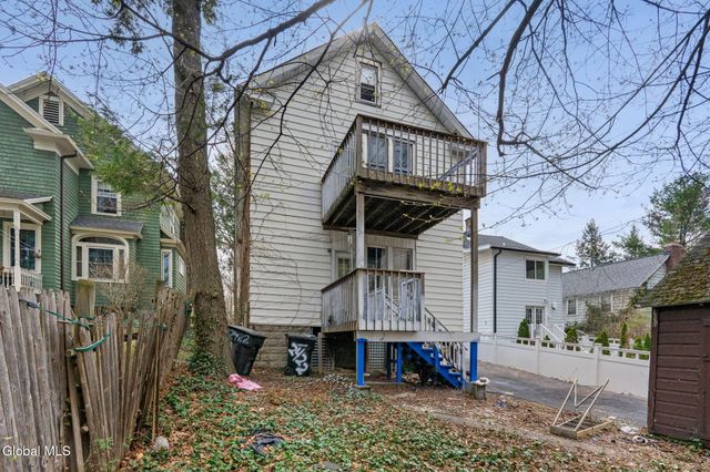 2422 Lavin Court, Troy, NY 12180