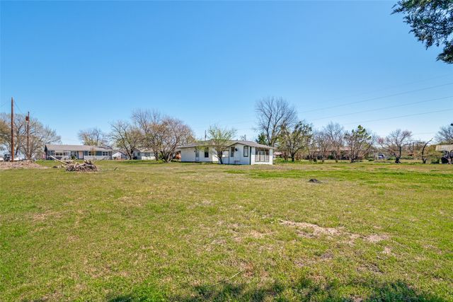 1023 N Houston, Royse City, TX 75189