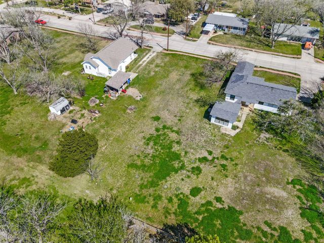 1023 N Houston, Royse City, TX 75189