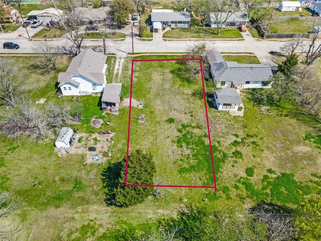 1023 N Houston, Royse City, TX 75189