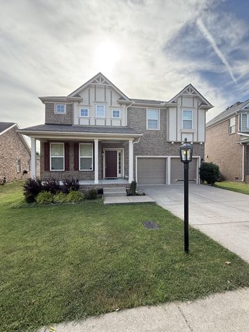 1629 Robindale Dr, Hermitage, TN 37076