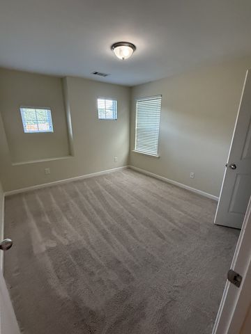 1629 Robindale Dr, Hermitage, TN 37076