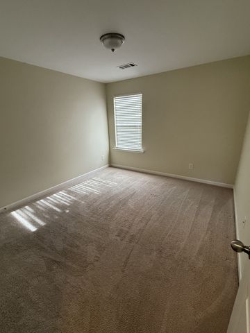 1629 Robindale Dr, Hermitage, TN 37076