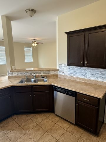 1629 Robindale Dr, Hermitage, TN 37076