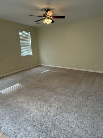 1629 Robindale Dr, Hermitage, TN 37076