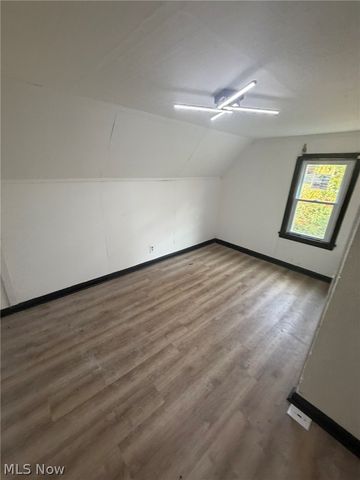 2791 E 127th Street UP, Cleveland, OH 44120